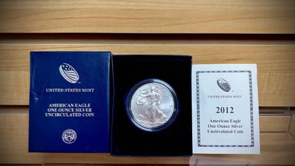 AMERICAN SILVER EAGLE 2012 UNCIRCULATED - Image 2